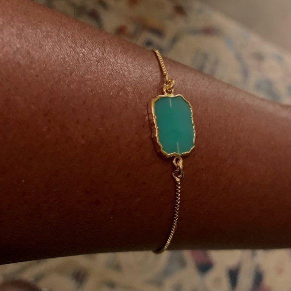Green Onxy Semi Precious Stone 14k gold plated chain bracelet - Picture 4 of 5
